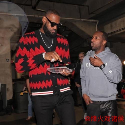 富保罗提议小里交易JJJ,詹姆斯迅速回应澄清立场 富保罗提议小里交易JJJ,詹姆斯迅速回应澄清立场