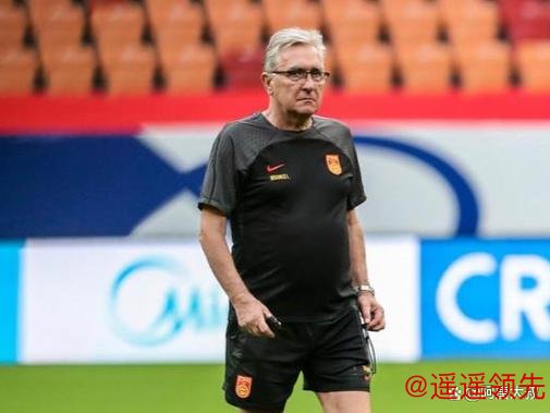 71岁前国足主帅伊万正式宣布退休