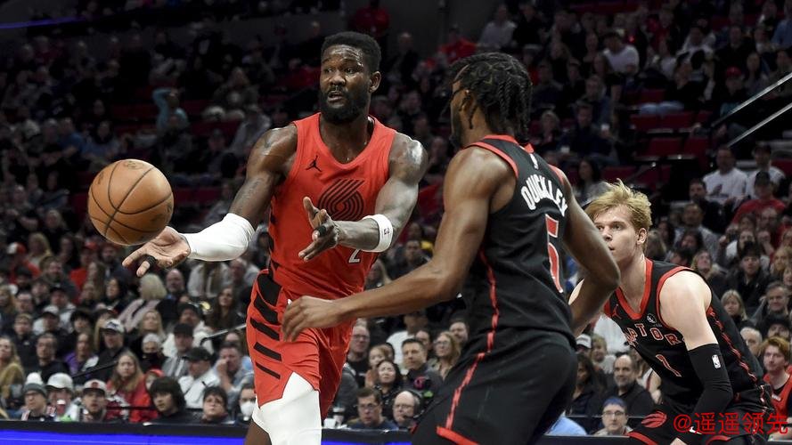 艾顿19+9西卡26+11 保罗19+6+8太阳掀翻猛龙